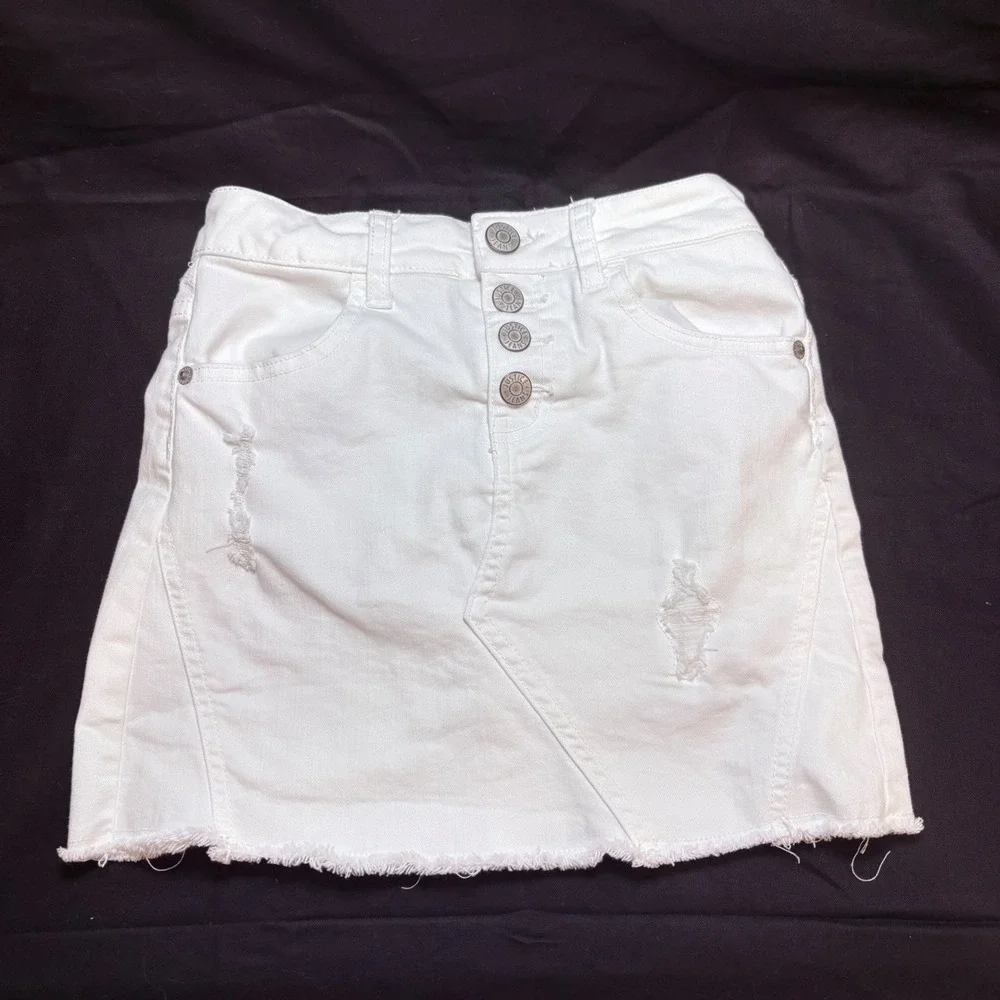 Justice Girls White Distressed Denim Skort Button Front Size 10 Raw Hem